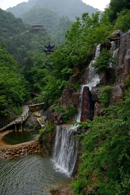 江山风景区】→游览《如意金箍棒广场》→《齐天大圣水帘洞》→《江山