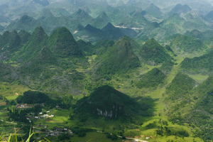 春日踏青计划【行摄莫六公】登顶莫六公瞰清远最美山脊一天徒步