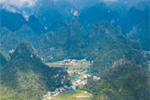 清明【河池4天】三门海，瑶望天下，洞天酒海，九顿溢流天窗，一条会开花的河，梧州骑楼城，柳州夜景美食