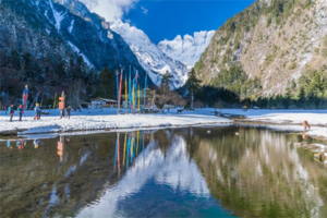 雨崩徒步N+新玩法：一价畅游&天堂雨崩丨梅里神瀑丨无底湖丨阿布吉措丨5天4晚朝圣之旅