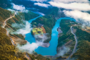 【神域怒江】怒江大峡谷-独龙江-丙中洛-茶马古道-老姆登-秋那桶-雾里村-澡塘会-滇藏界6日游