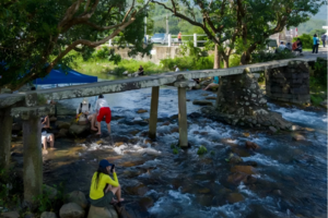 遇见山海【鹤山彩虹古道】徒步穿越”鹤山八景“之彩虹古道，五洞村品尝特色牛肉