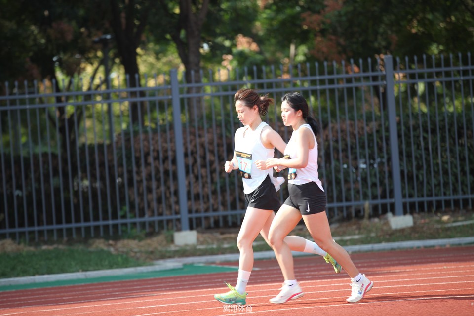 869b30f5f09a0792c6aa1e7cbd0804e