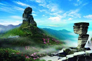 2-7人VIP团【每周五集合】高铁出发世界遗产梵净山  凤凰古城 沱江夜景 湘西风情 三天