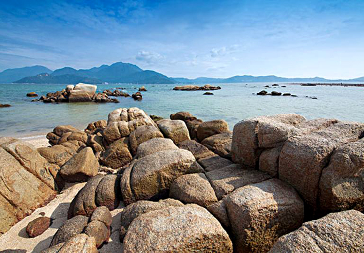 (15)惠州巽寮湾海岸线穿越---海螺角　捡海螺　赏巨石阵　最美浅海戏水-户外活动图-驼铃网