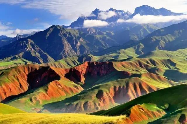 张掖七彩丹霞 茶卡盐湖 天山天池 祁连山 祁连山脉位于中国青海省东北