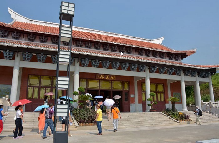 http://img.saihuitong.com/3303/img/117409/middle/1566c3db9db.jpg-w930