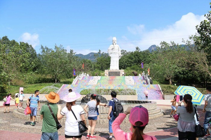 http://img.saihuitong.com/3303/img/117409/middle/1566c3dcf87.jpg-w930