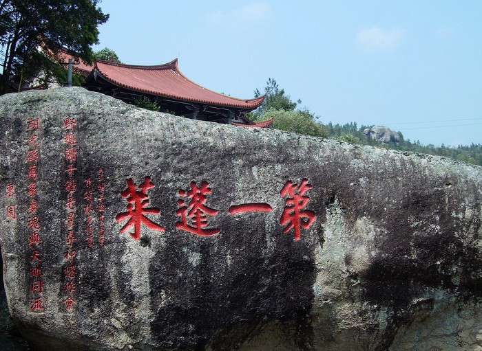 http://img.saihuitong.com/3303/img/142215/large/15654f38b52.jpg-w1030