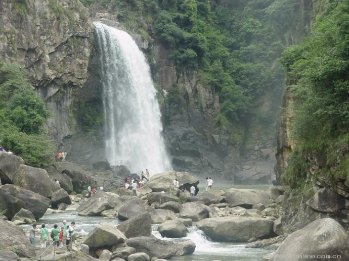 http://img.saihuitong.com/3303/img/142215/large/15654f38d4d.jpg-w1030