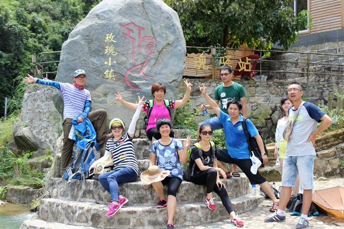 http://img.saihuitong.com/3303/img/142215/middle/156748d5905.jpg-w930