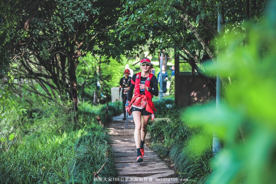 mmexport1602937527560