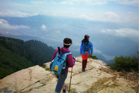 【华北QQ线】8月3日（周六）I段，石板沟2281驼峰穿越五岳寨（FIFI登山队员考核线路）