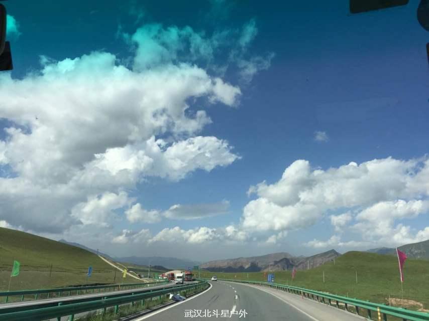 c1eaee59aca1a76d32b09584e0c3cbdf_big