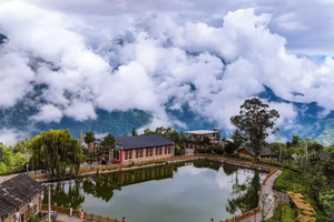 【新线小众-天境怒江飞机往返】12月13-23日独龙江归来 丙中洛 秋那桶 雾里村 寻找与世隔绝的纹面女双飞11日