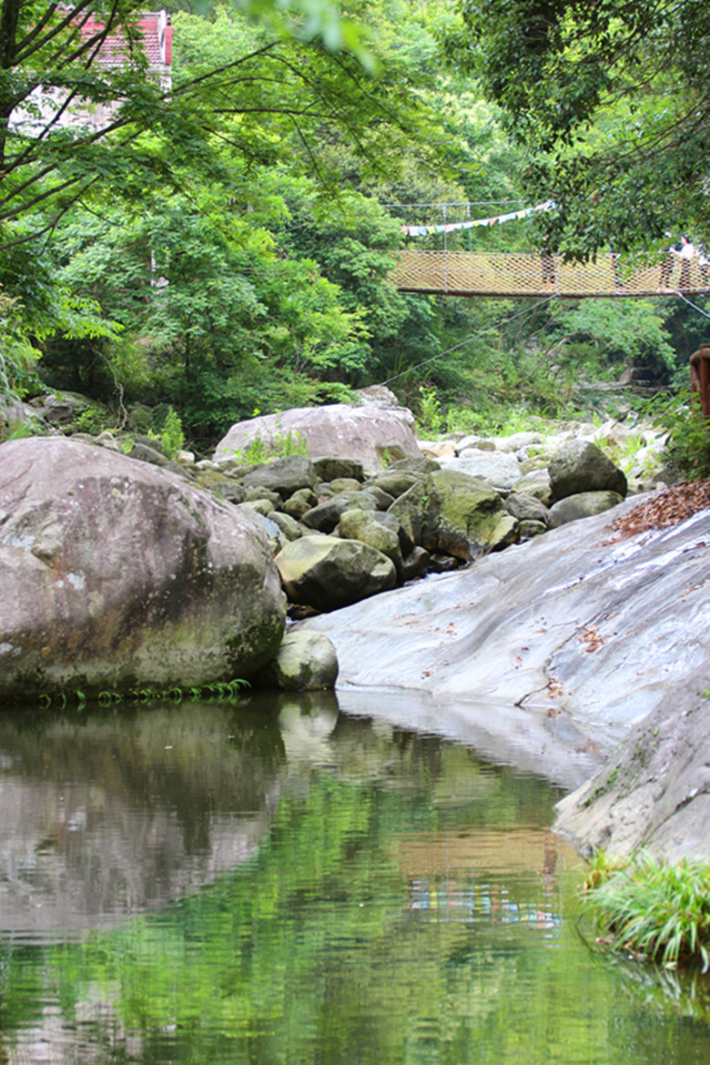 6-7:罗田神仙谷 古冰臼戏水 登顶薄刀峰 山顶观景酒店住宿特价288