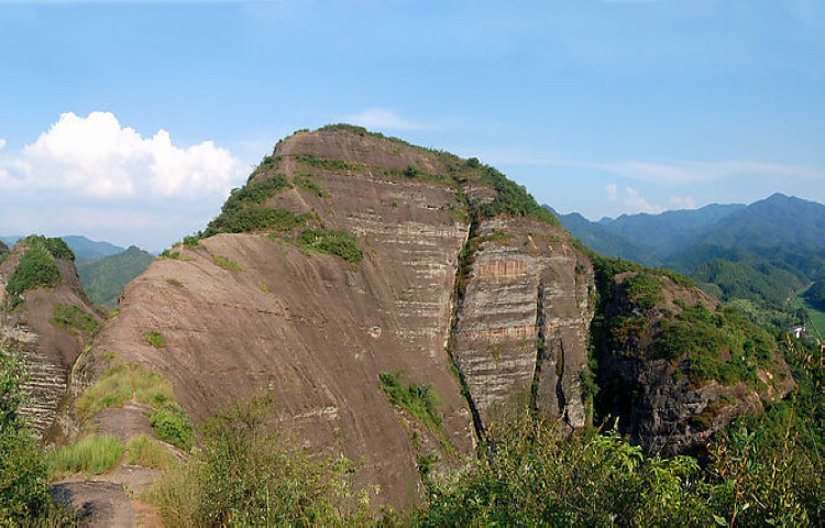 活动 国内旅游活动 湖南活动 岳阳活动 平江徒步仙姑岩赏最美丹霞山