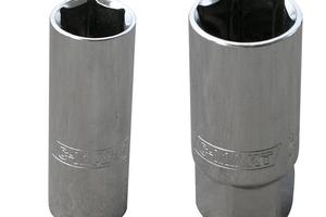 1/2"DR火花塞套筒