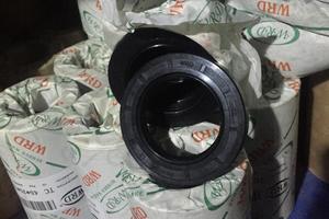 仿进口油封/30*60*8-30*72*10
