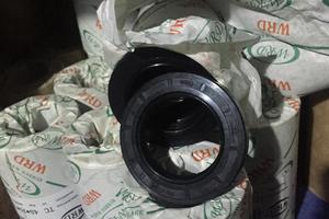 仿进口油封/80*95*10-80*110*13