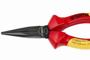 72610/VDE绝缘耐压尖嘴钳6"