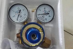 氧气减压器/YQY-0.7 2.5/25mpa~YQY-0.8