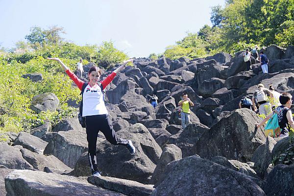 04 覆卮山赏油菜花梯田,攀冰川石浪!