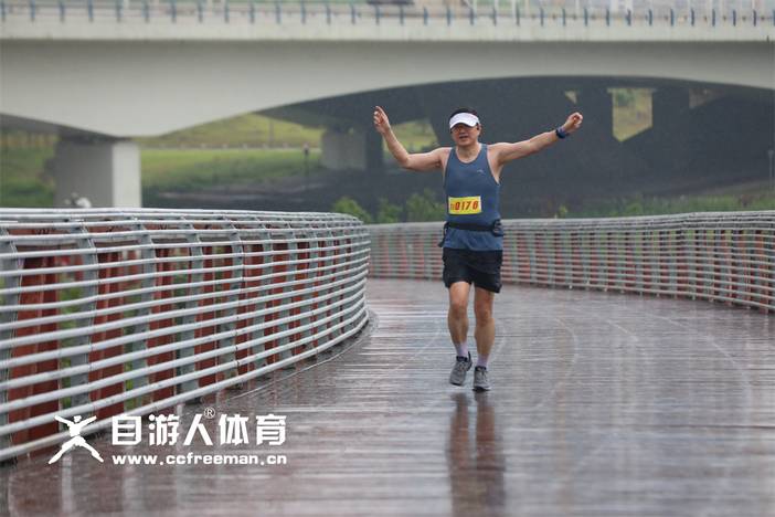 1P0A9830_调整大小