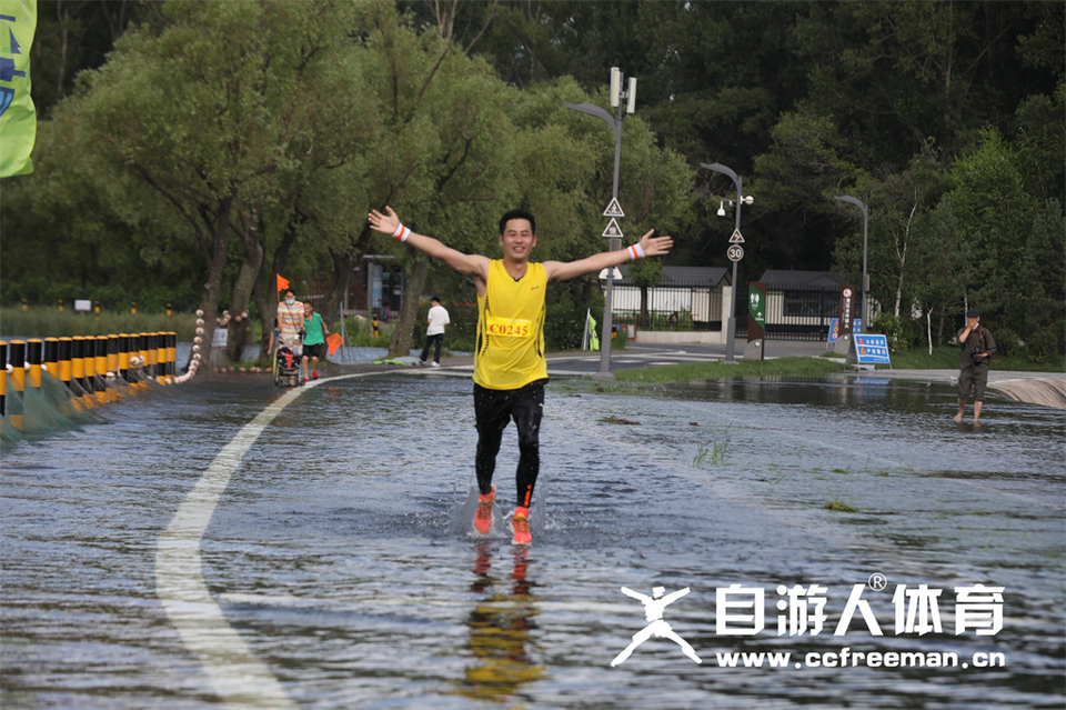 1P0A0870_调整大小