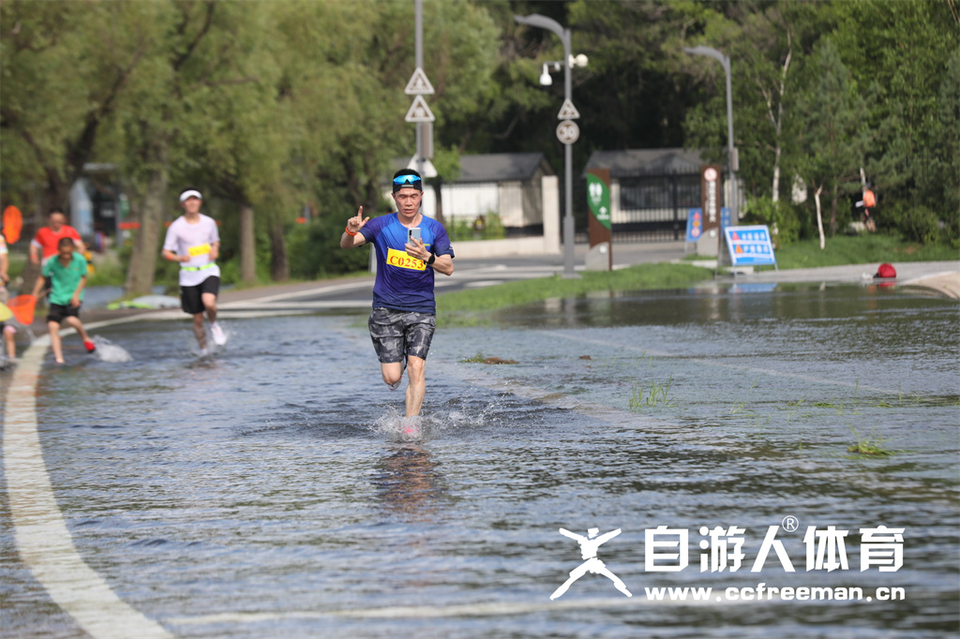 1P0A0902_调整大小