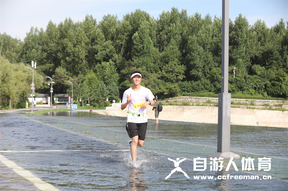 1P0A0936_调整大小