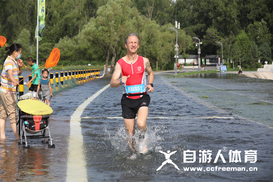 1P0A1027_调整大小