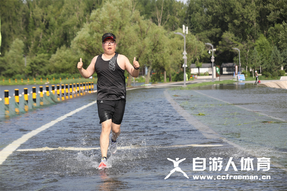 1P0A1077_调整大小