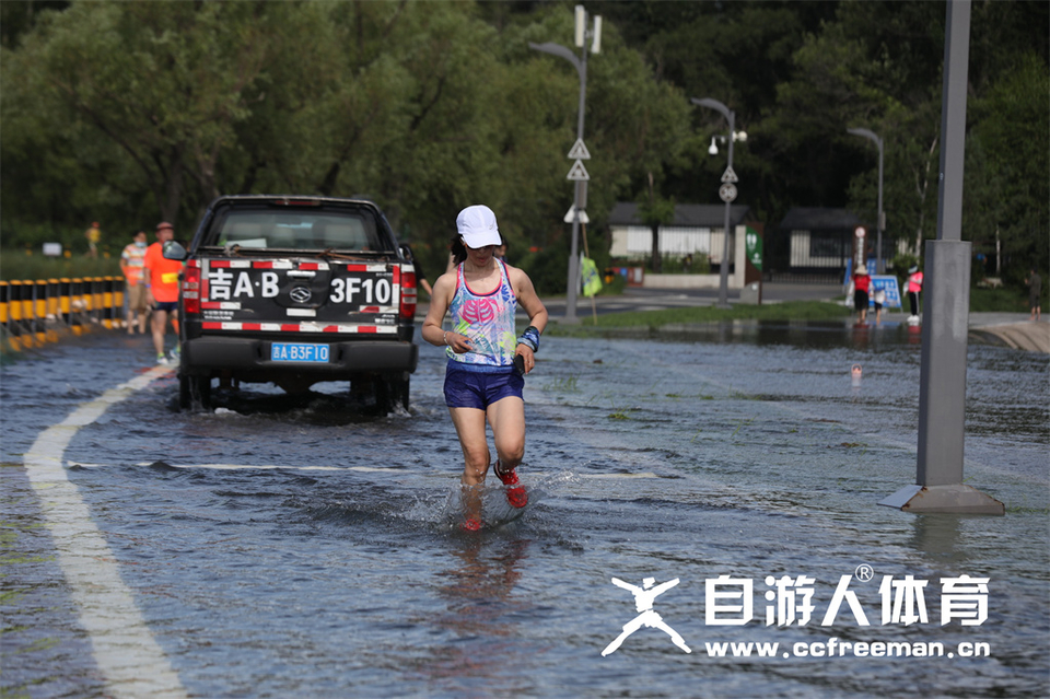 1P0A1322_调整大小