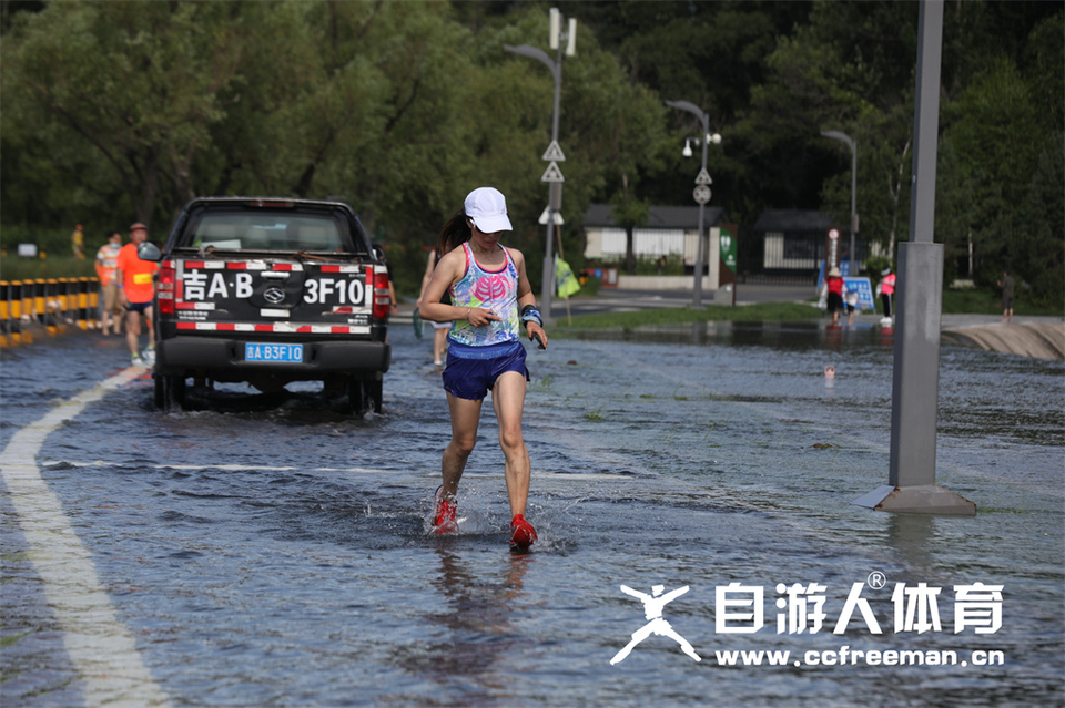 1P0A1323_调整大小