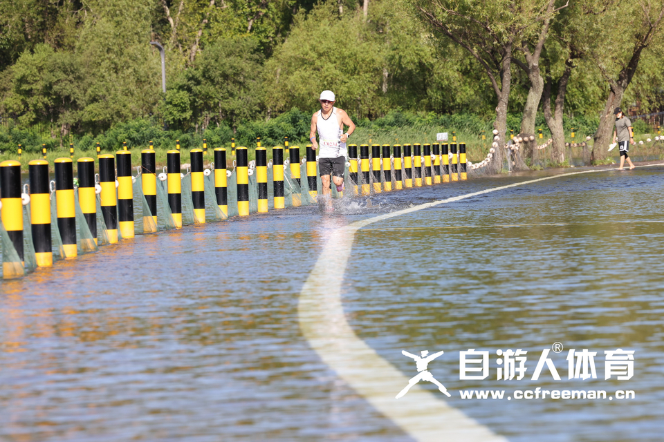 751A0010_调整大小