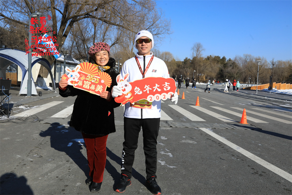 1P0A0421_调整大小