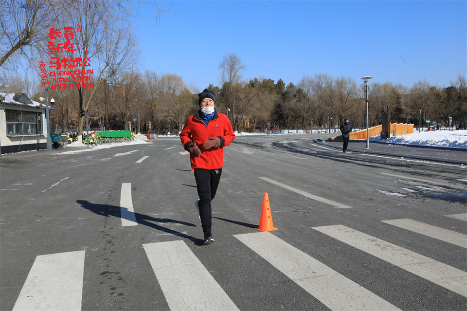 1P0A0438_调整大小