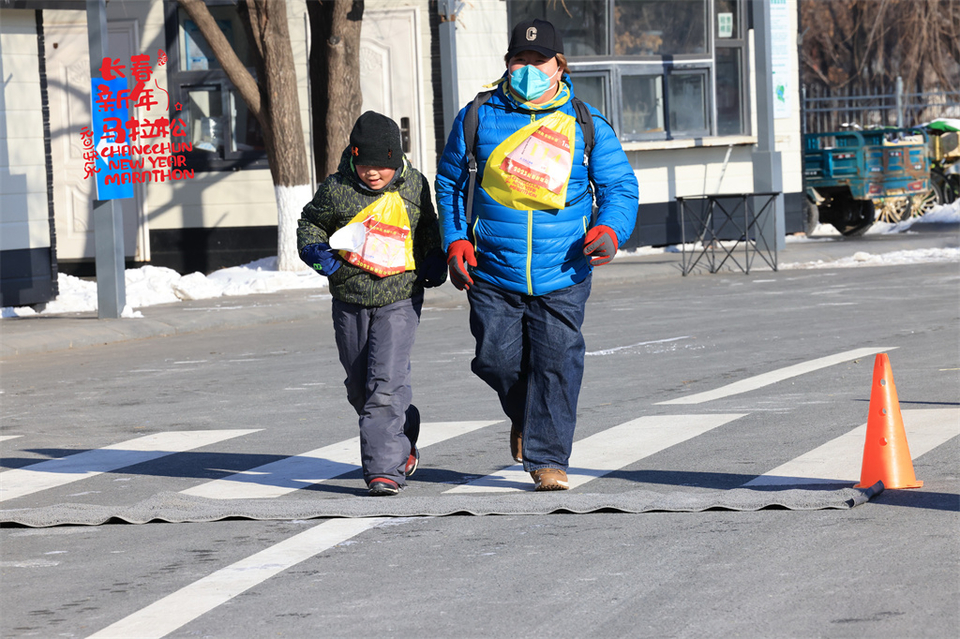 751A1455_调整大小