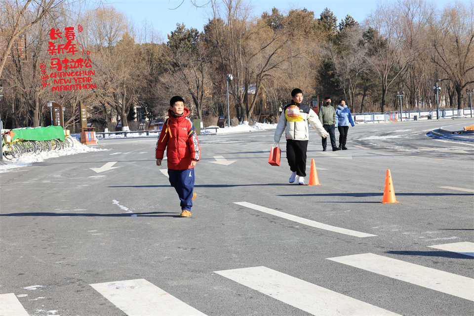 751A1496_调整大小