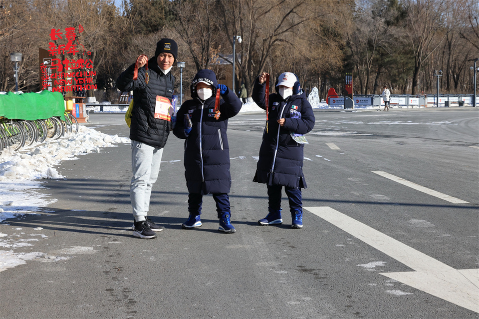 751A1515_调整大小