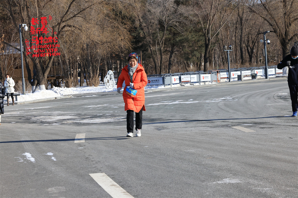 751A1522_调整大小