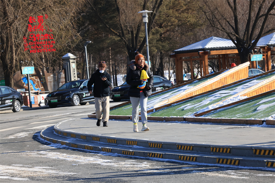 751A1535_调整大小