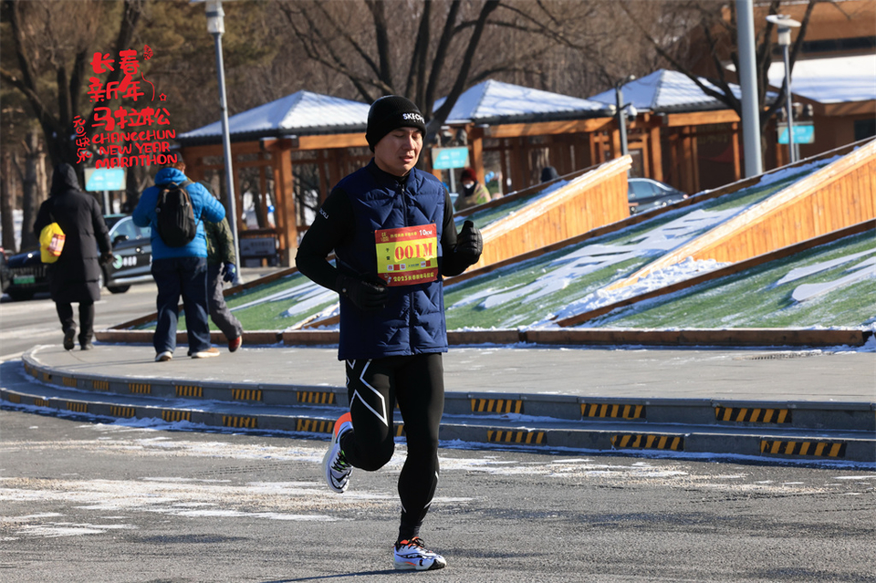 751A1539_调整大小