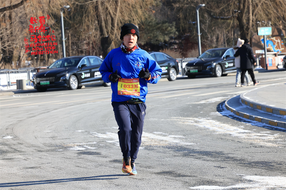 751A1556_调整大小