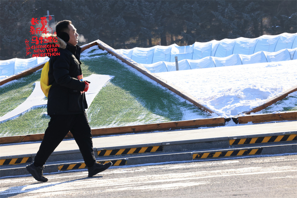 751A1570_调整大小