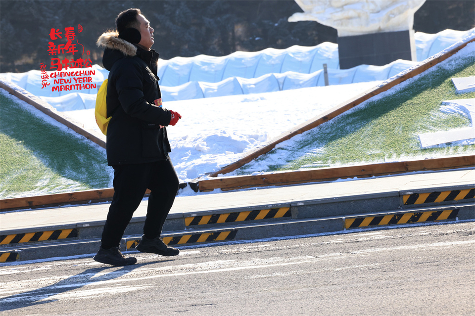 751A1571_调整大小