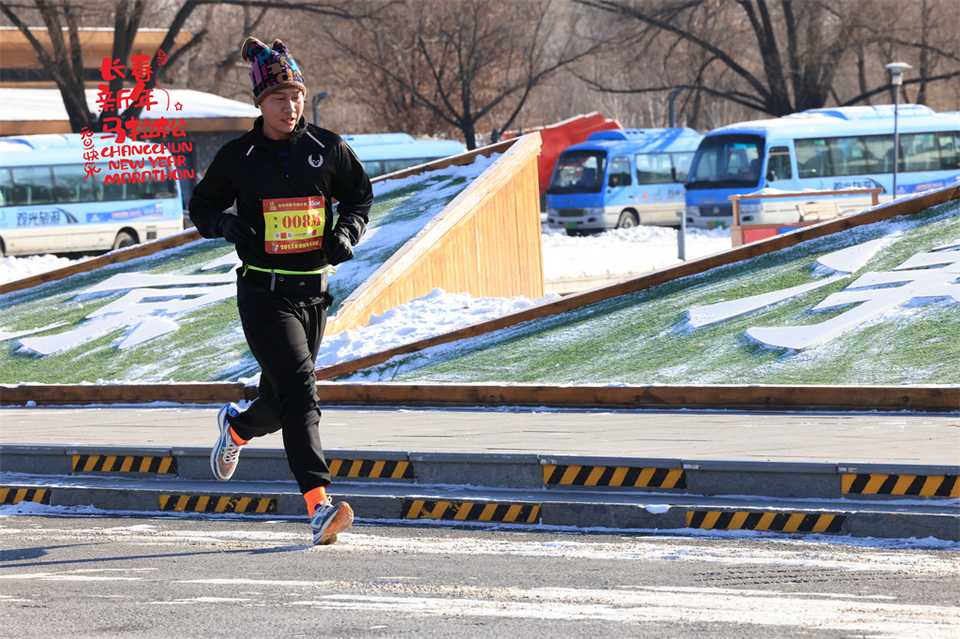 751A1573_调整大小