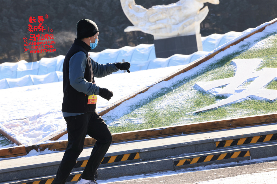 751A1580_调整大小