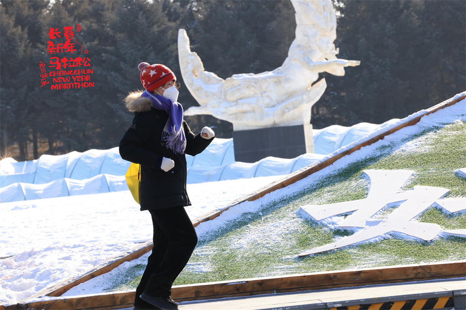 751A1588_调整大小